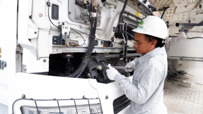 2. ENGINE SENIOR TECHNICIAN