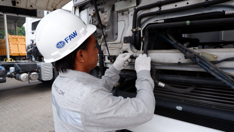 1. ENGINE JUNIOR TECHNICIAN